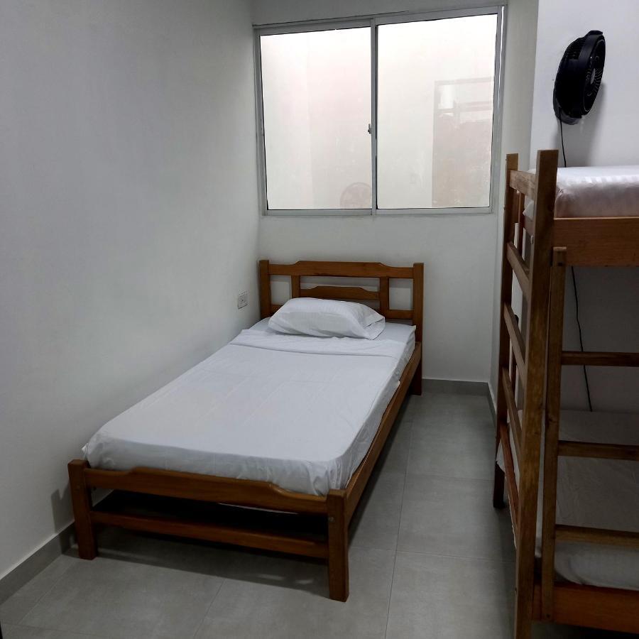 Hostal Casa Jak Santa Marta Bed & Breakfast Exterior photo