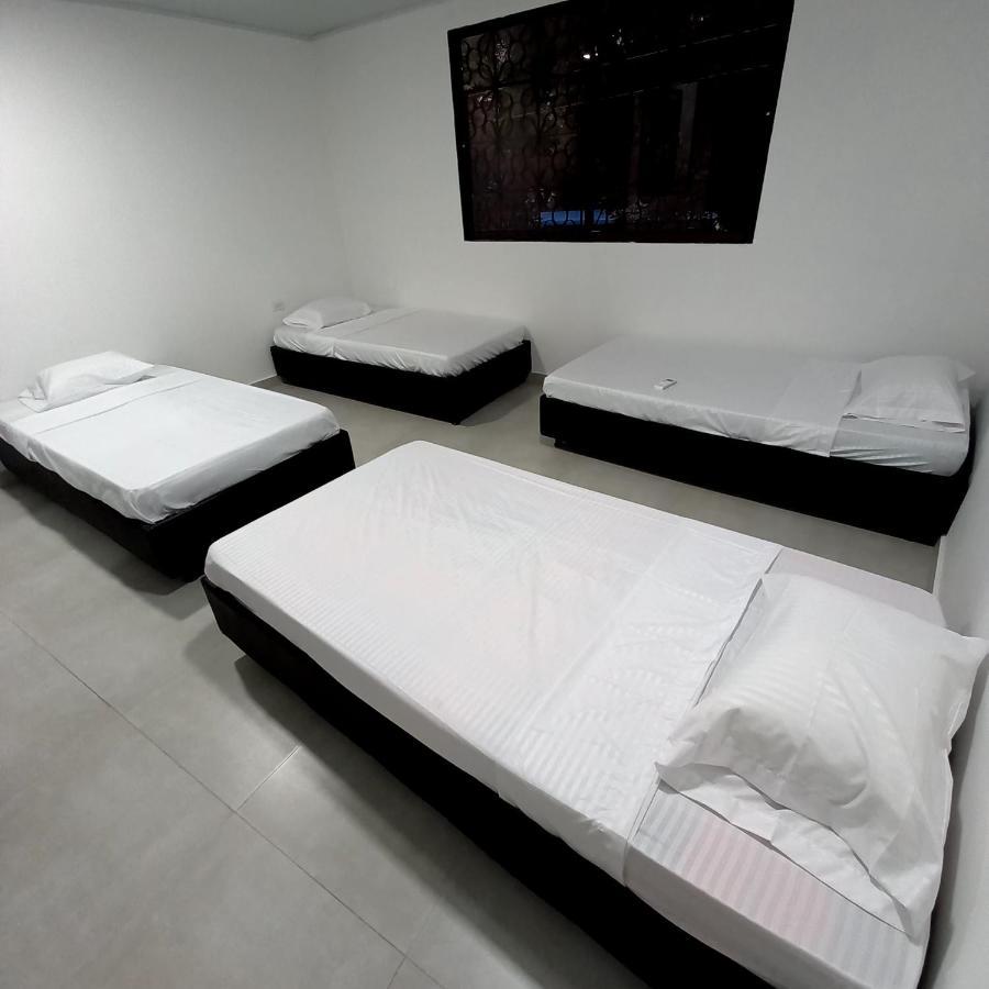 Hostal Casa Jak Santa Marta Bed & Breakfast Exterior photo